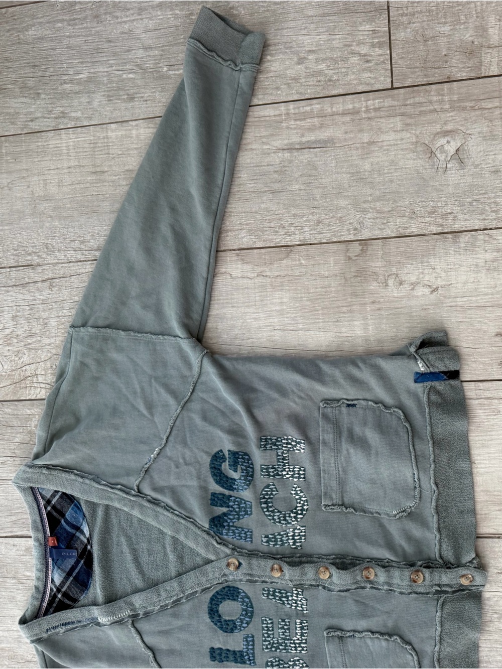 Anthropologie Pilcro Long Beach Button Front Cardigan Gray Medium Like New - Picture 7 of 13
